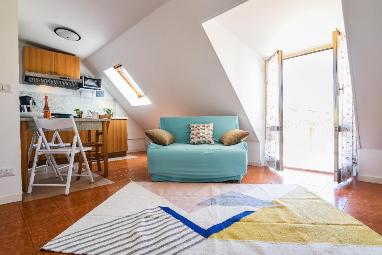 La Mansardina Vintage Apartman San Benedetto del Tronto Kültér fotó