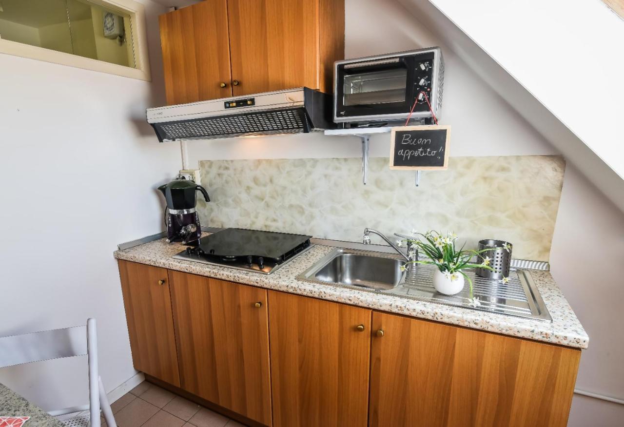 La Mansardina Vintage Apartman San Benedetto del Tronto Kültér fotó